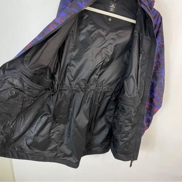 Lululemon Rain For Daze Jacket II - Picture 12 of 14